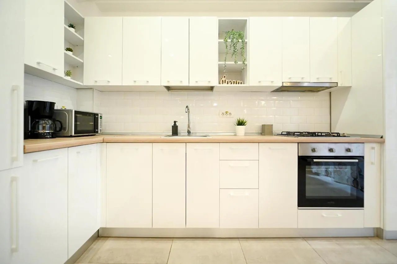 Splendid 2Br Apartment With Breathtaking Views Of Casa Poporului Bucharest
