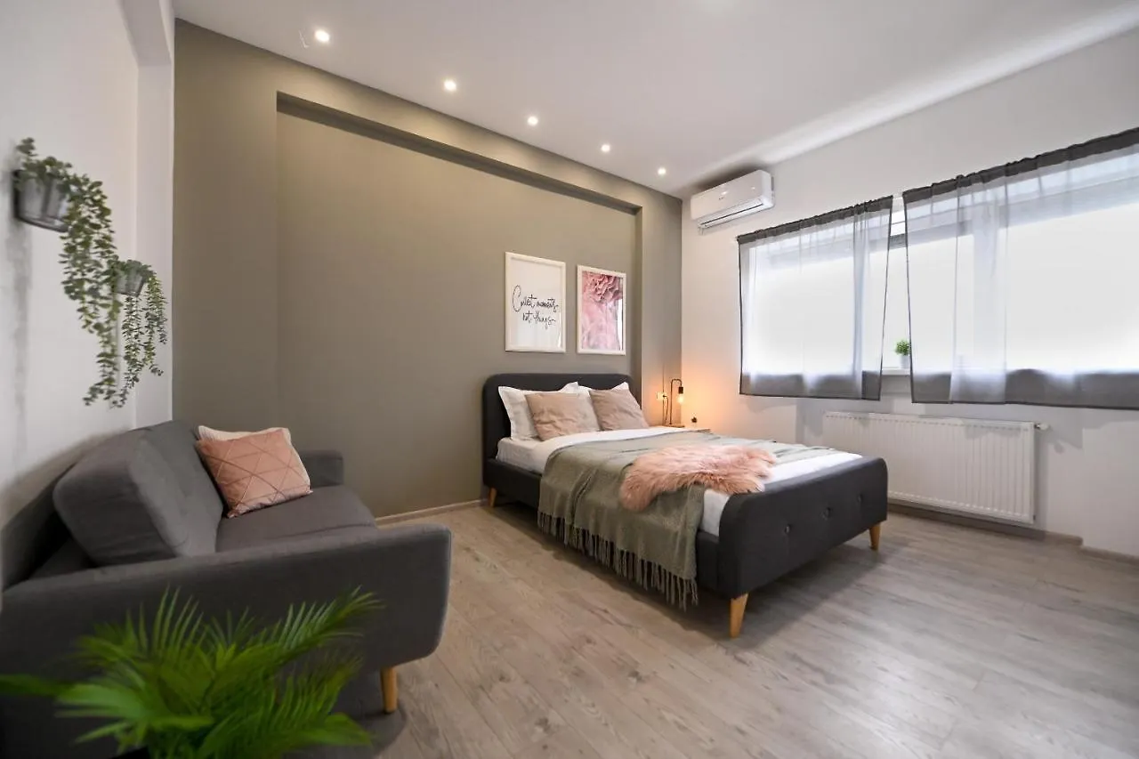 Splendid 2Br Apartment With Breathtaking Views Of Casa Poporului Bucharest Romania